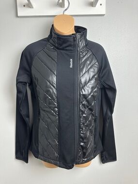 Reebok Black Quilted Panel Hybrid Jacket